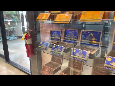 Best Cigars in Atlanta🔥🔥Cigar Bank Opening First EXCLUSIVE Tour 🤫🏦