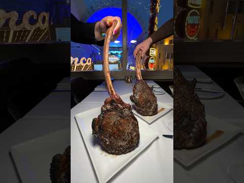 BEST TOMAHAWK STEAK DEAL IN LAS VEGAS! 44oz TOMAHAWK at OSCAR’S STEAKHOUSE🥩🔥