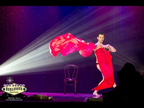 Bobbie Burlesque – Las Vegas Burlesque Festival 2014